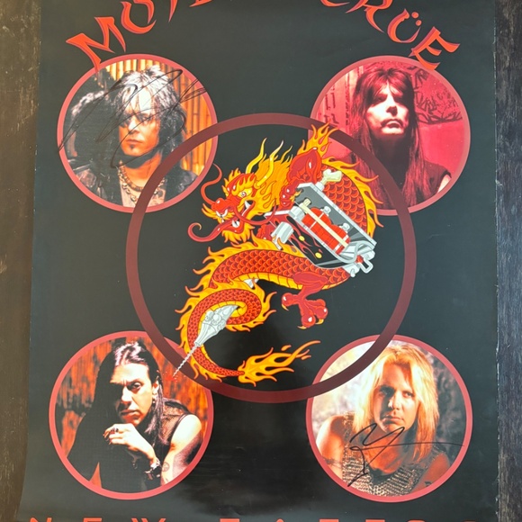Motley Crue Signed Poster - Picture 2 of 5